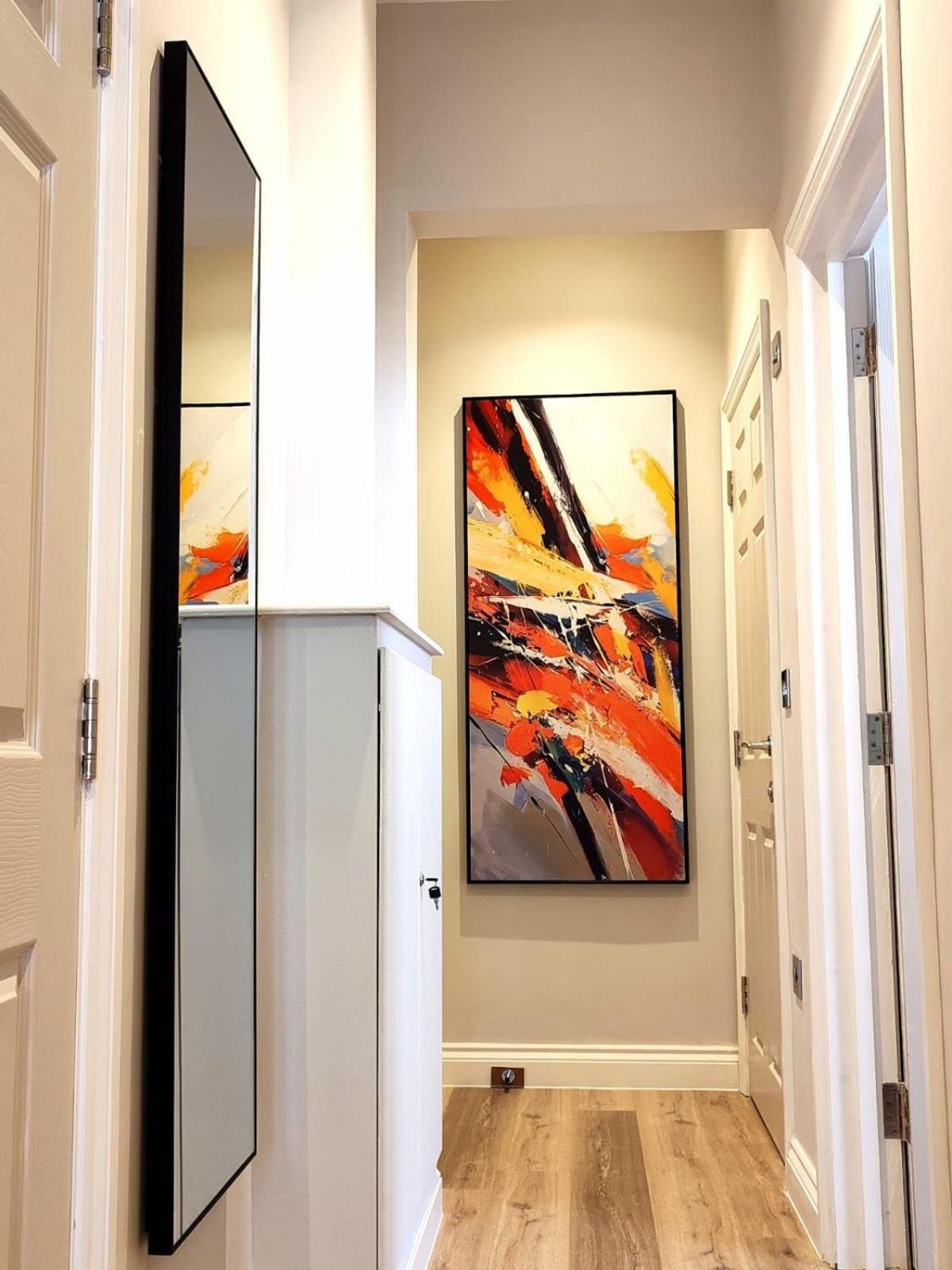 Stunning Modern Apartment Sleeps 4 - 6 Min Walk From Golden Beaches-Free Parking Bournemouth Exteriör bild